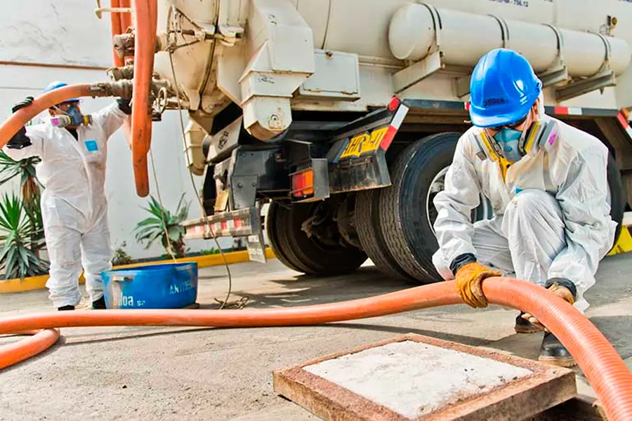 Servicios de desazolve de drenajes y tuberías en Toluca